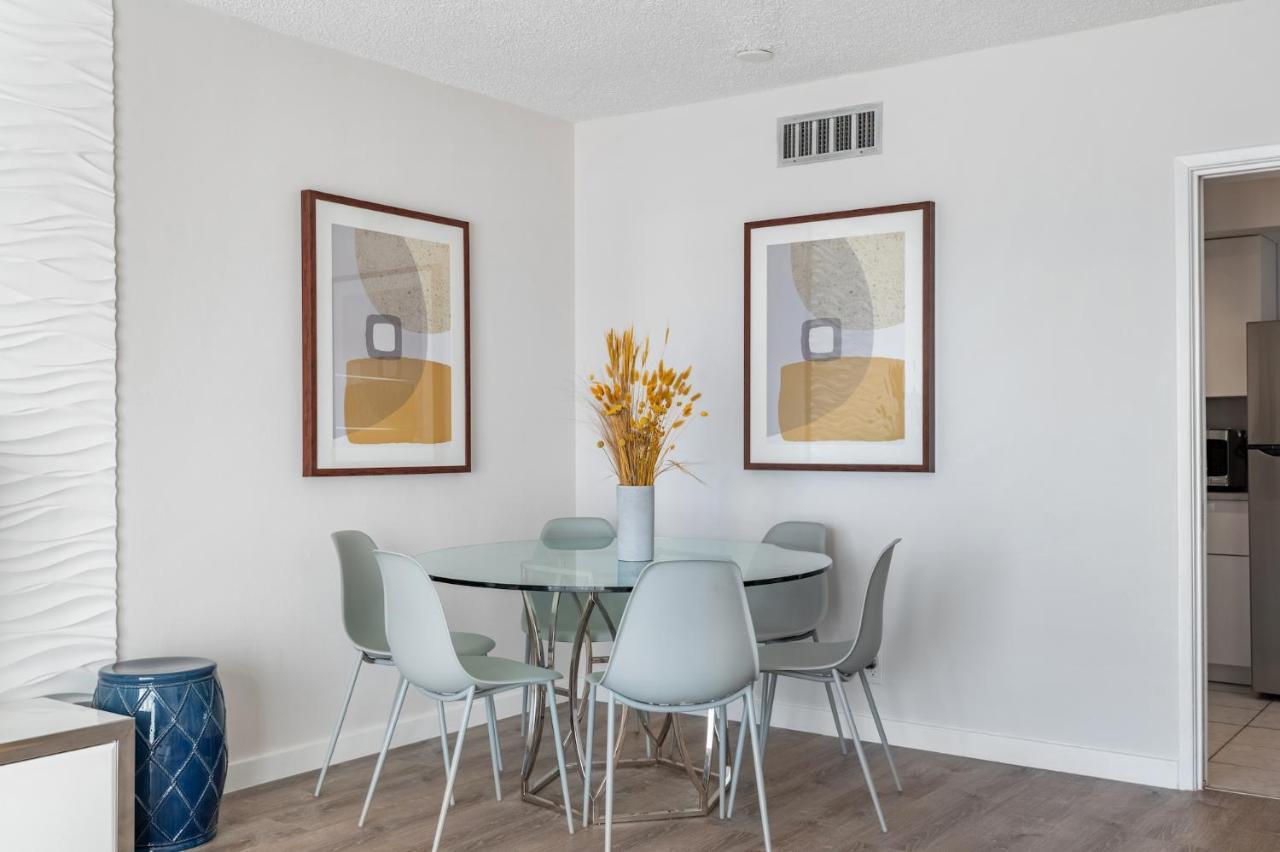 Oceanfront Beach House, サテライト・ビーチ エクステリア 写真