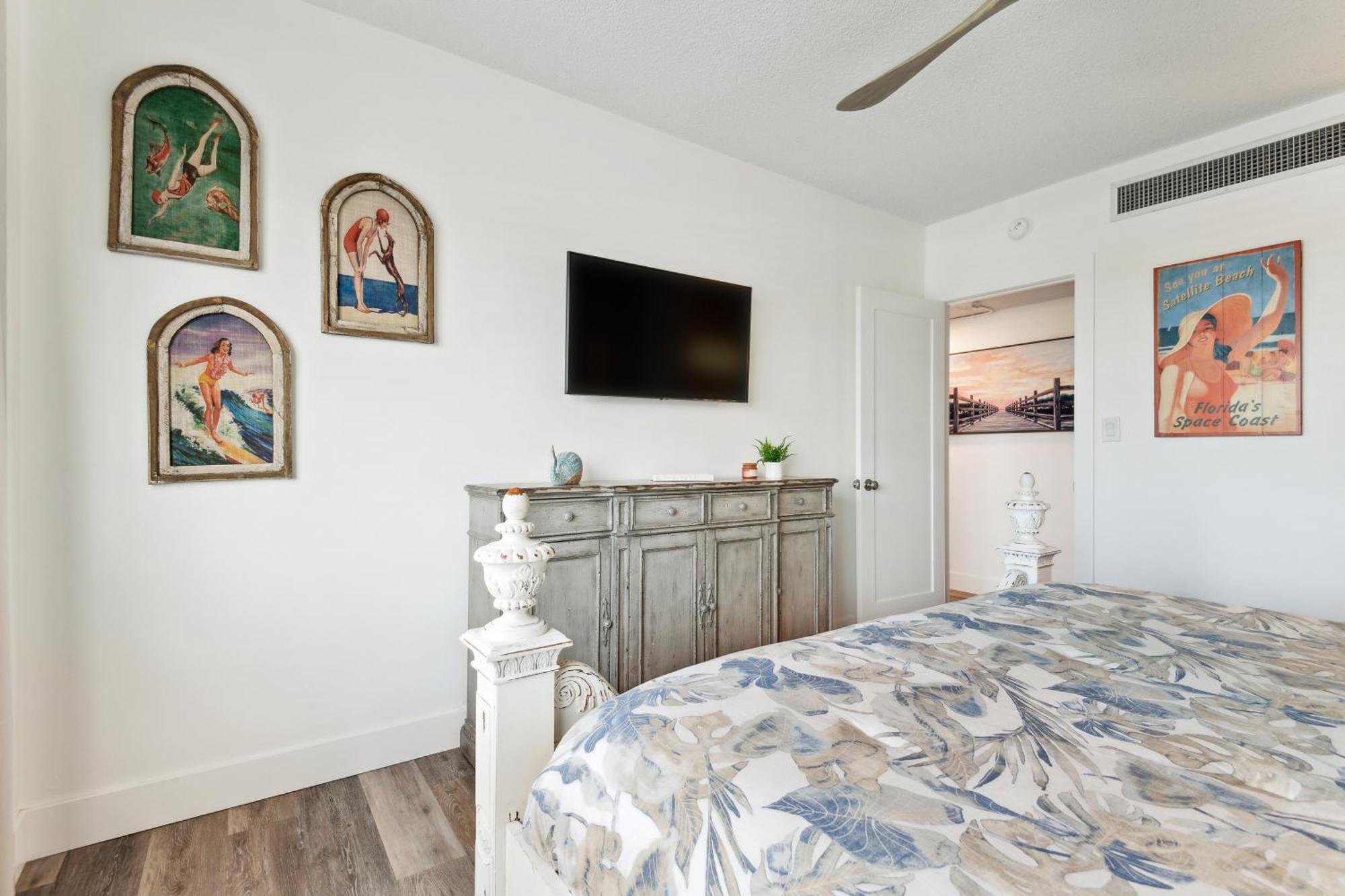 Oceanfront Beach House, サテライト・ビーチ エクステリア 写真